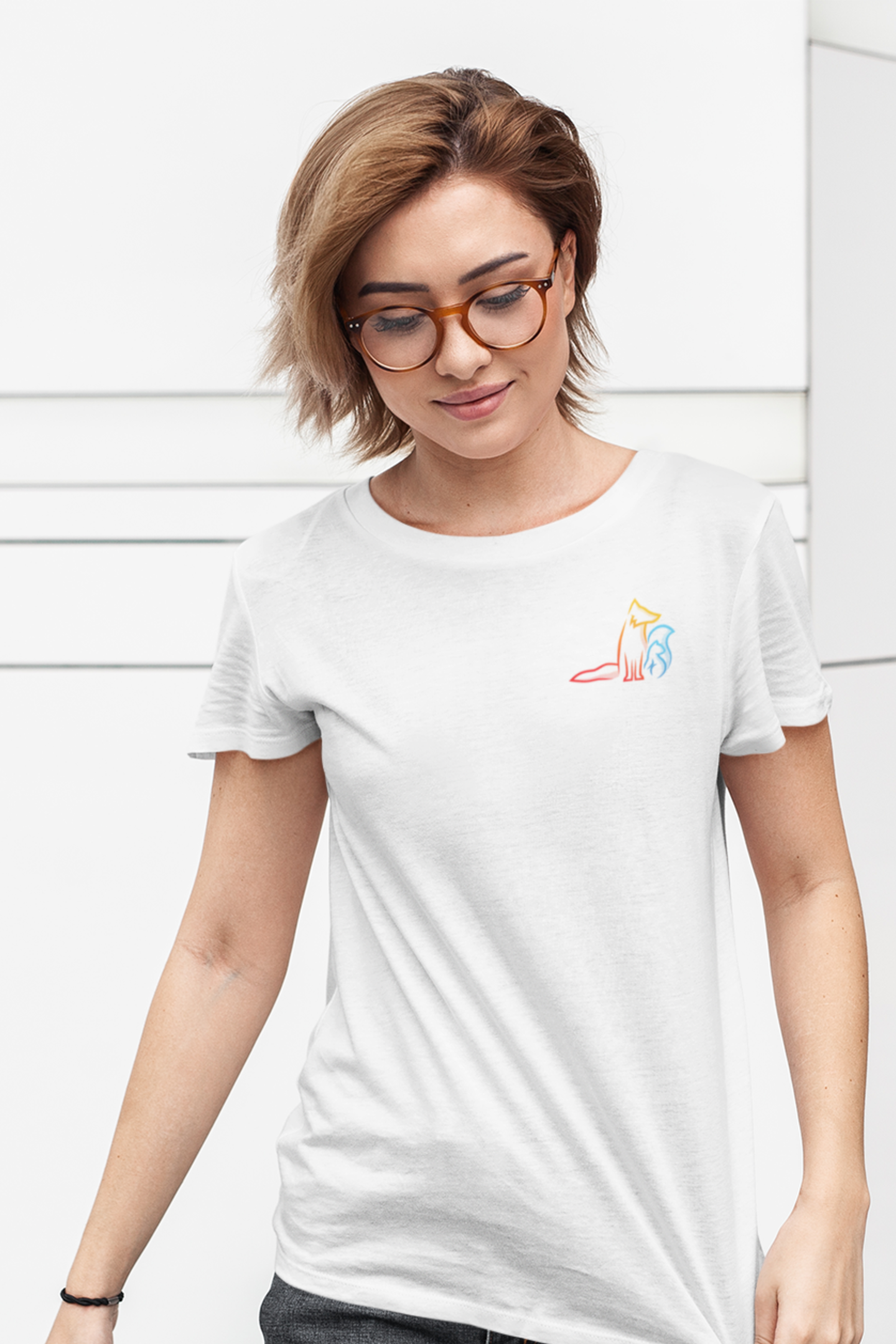T-Shirt Premium - Minimalistic Logo