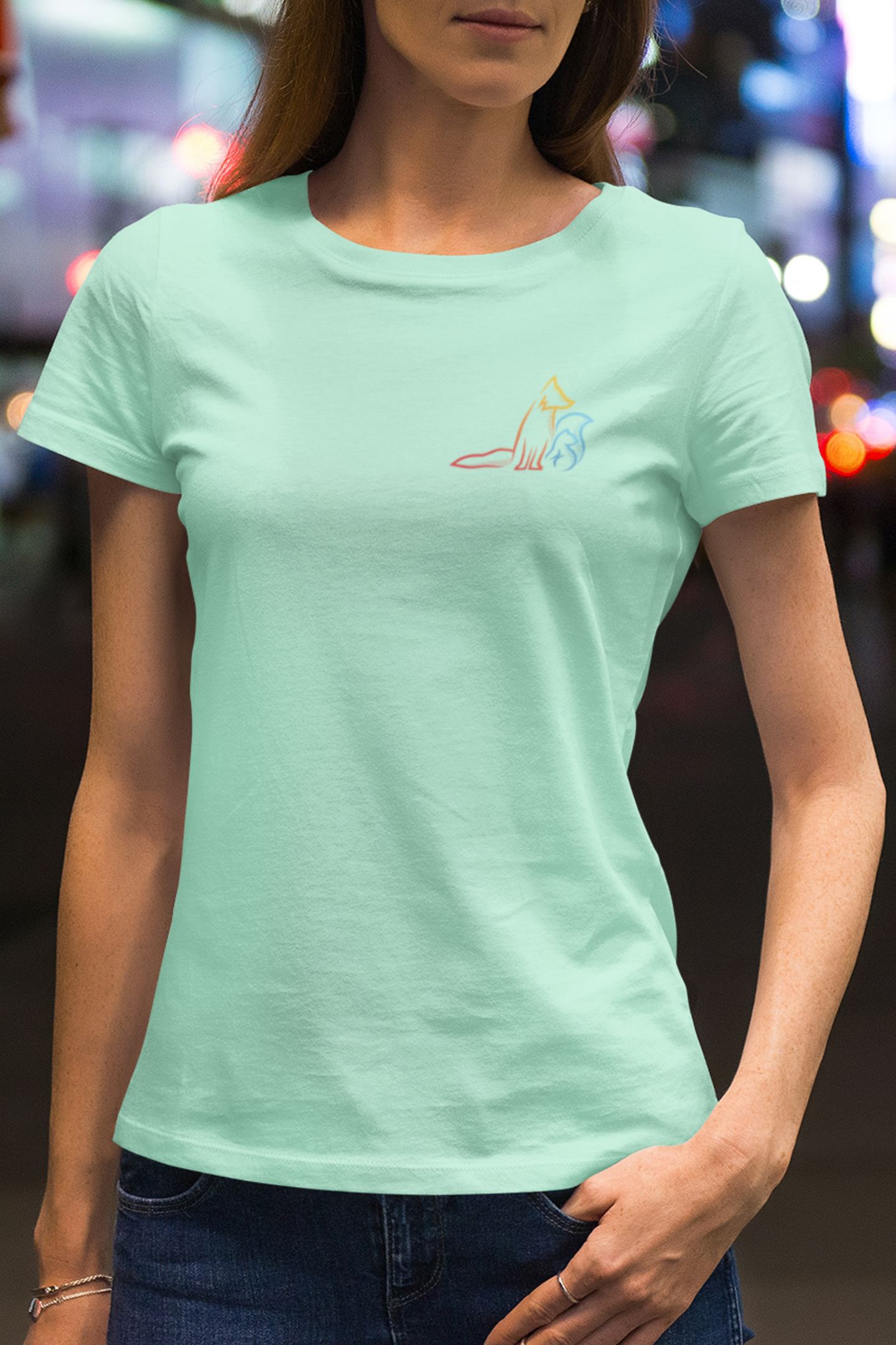 T-Shirt Basic - Minimalistic Logo