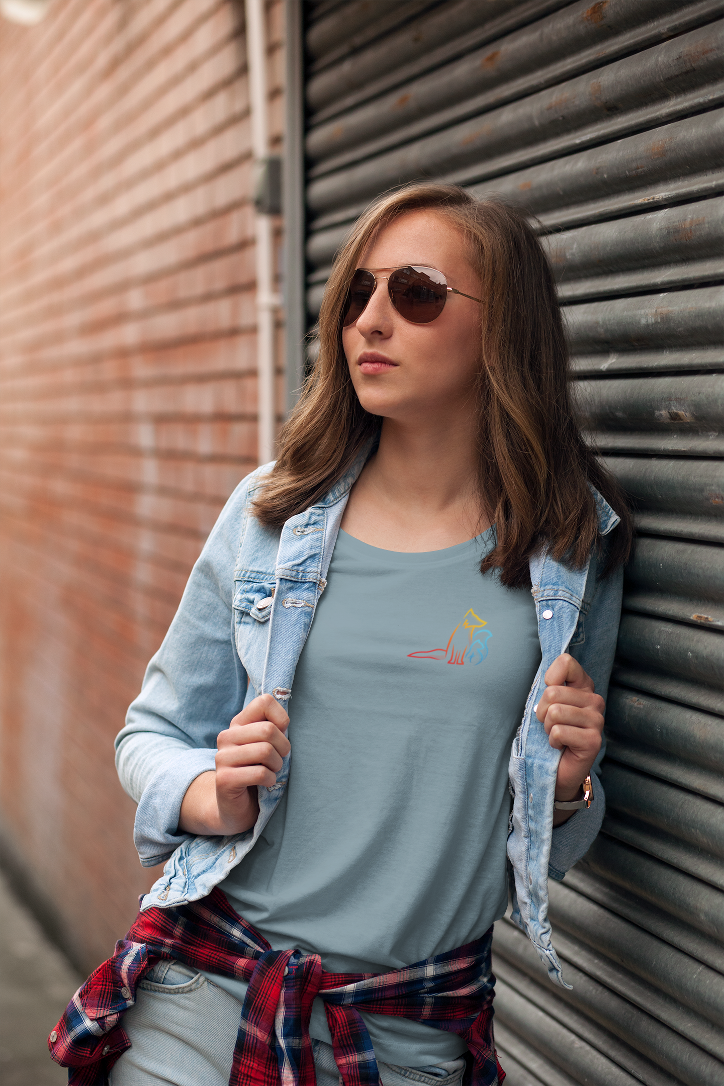 T-Shirt Basic - Minimalistic Logo