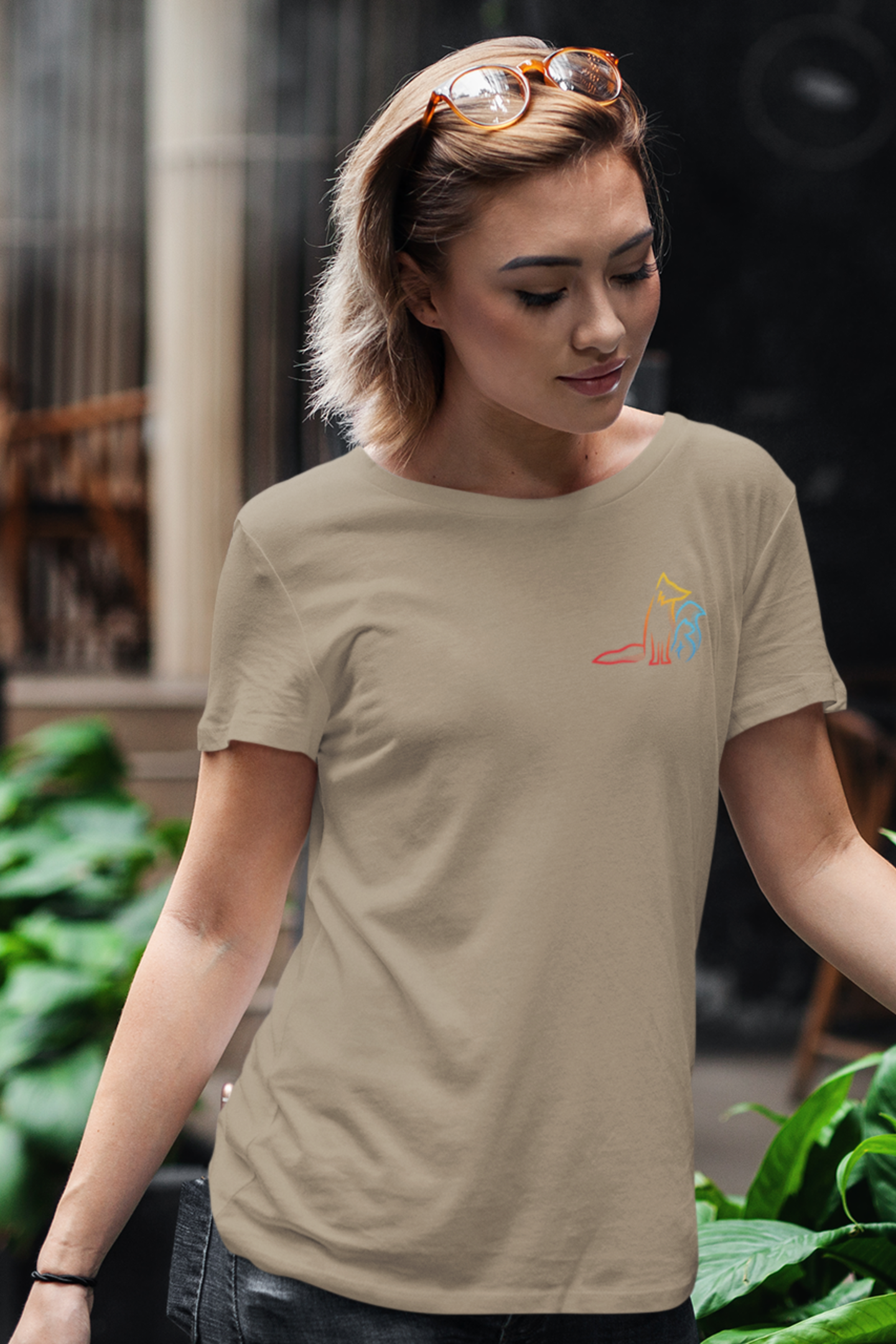 T-Shirt Basic - Minimalistic Logo